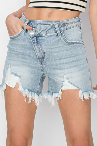 LIGHT HIGH RISE CROSSOVER SHORTS