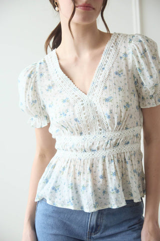 V NECK CROCHET LACE TRIM FLORAL TOP