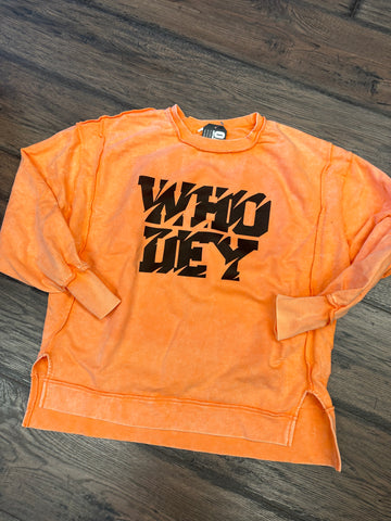 WHODEY ACID WASHED FRENCH TERRY PULLOVER WITH POCKETS