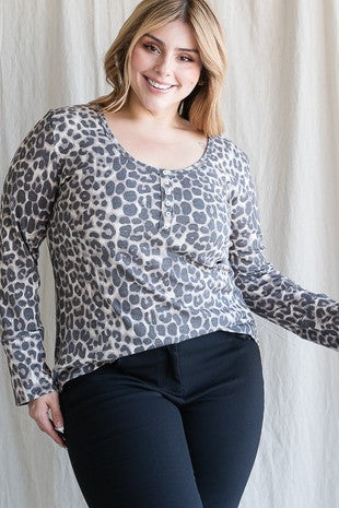 Curvy Leopard Long Sleeve Knit Top