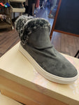 Plush gray Boots